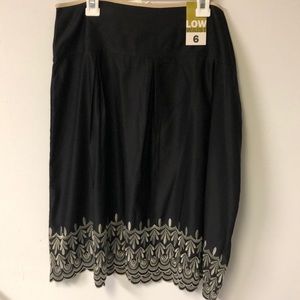 NWT old navy silky black skirt size 6